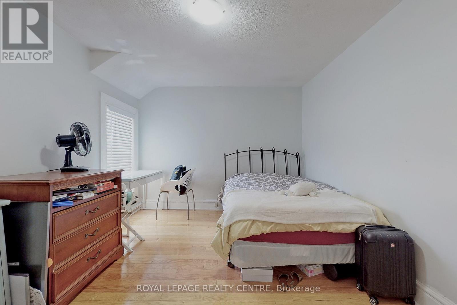 48 Northumberland Street, Toronto, Ontario  M6H 1R1 - Photo 26 - W12130191