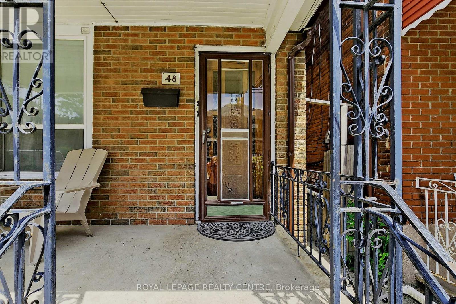 48 Northumberland Street, Toronto, Ontario  M6H 1R1 - Photo 3 - W12130191