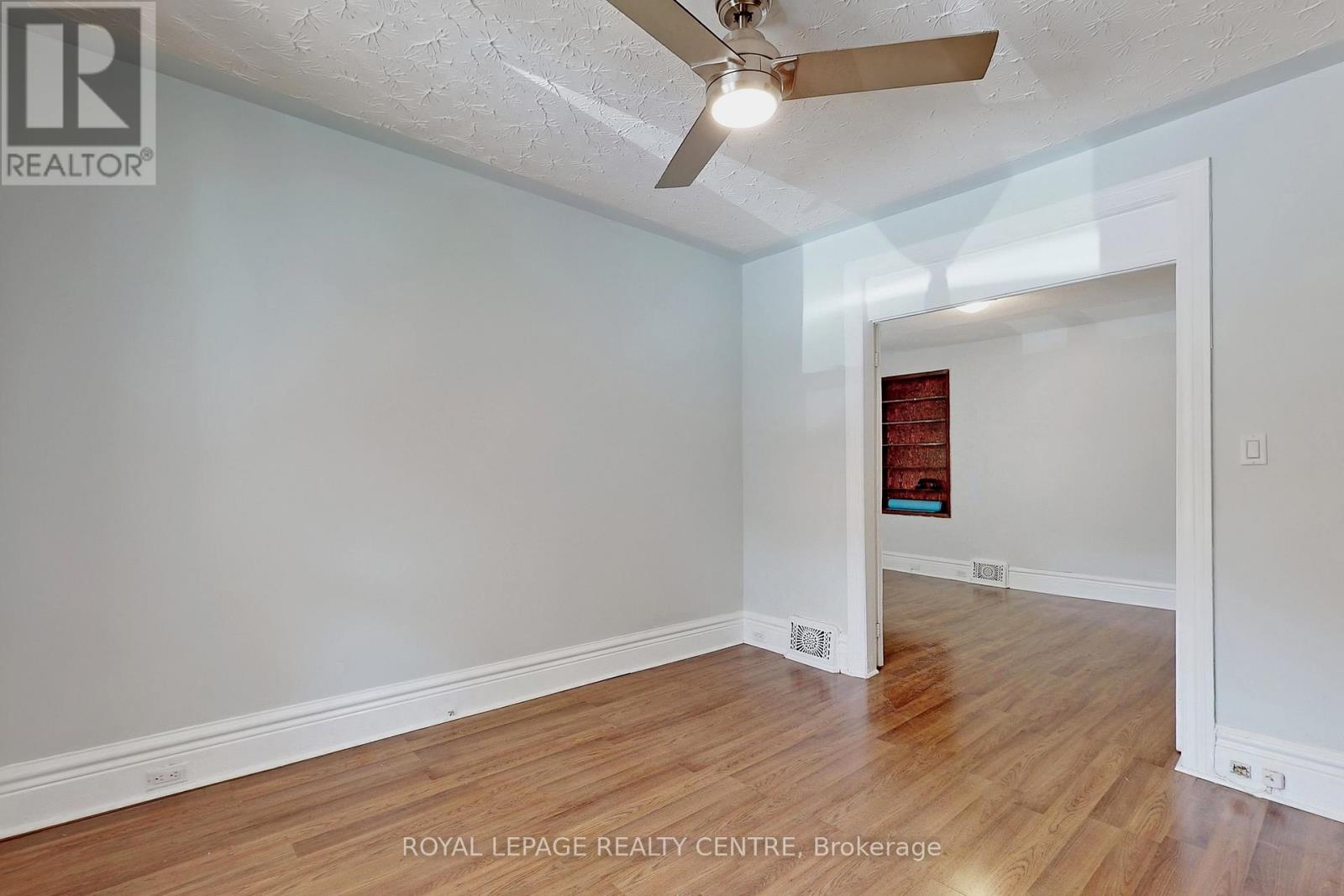 48 Northumberland Street, Toronto, Ontario  M6H 1R1 - Photo 6 - W12130191
