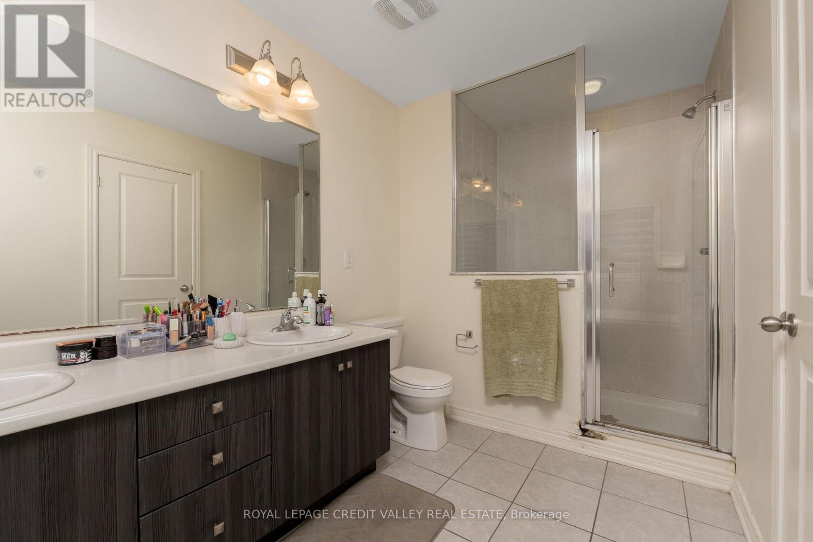 83 Padbury Trail, Brampton (Northwest Brampton), Ontario  L7A 4V3 - Photo 36 - W12130297