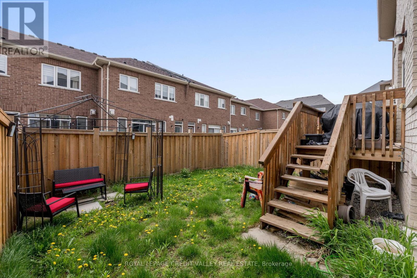 83 Padbury Trail, Brampton (Northwest Brampton), Ontario  L7A 4V3 - Photo 37 - W12130297