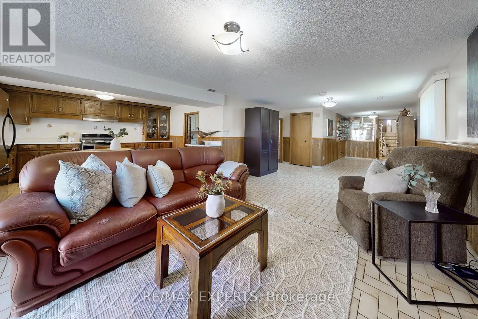 146 Sawmill Road, Toronto (Glenfield-Jane Heights), Ontario  M3L 2K4 - Photo 28 - W12130308