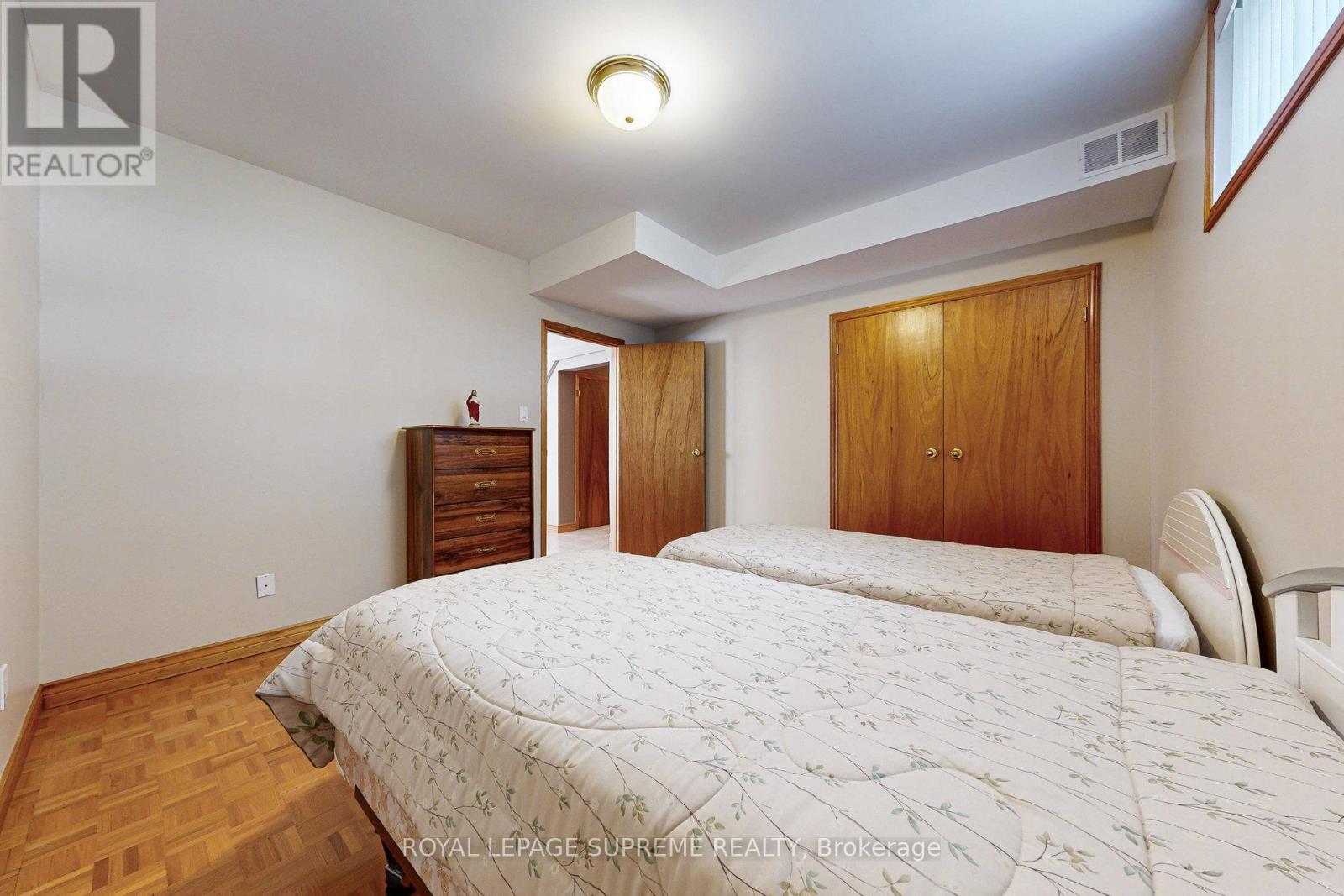10 Freeman Road, Toronto, Ontario  M6M 4E6 - Photo 47 - W12130314