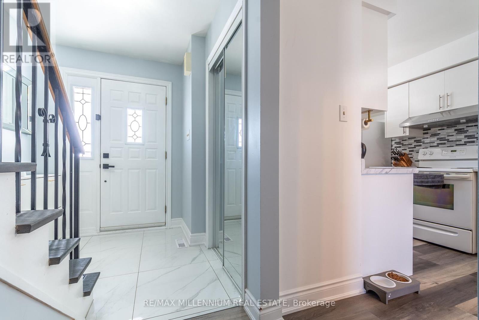 Property at 52 VILLAGE COURT image 3