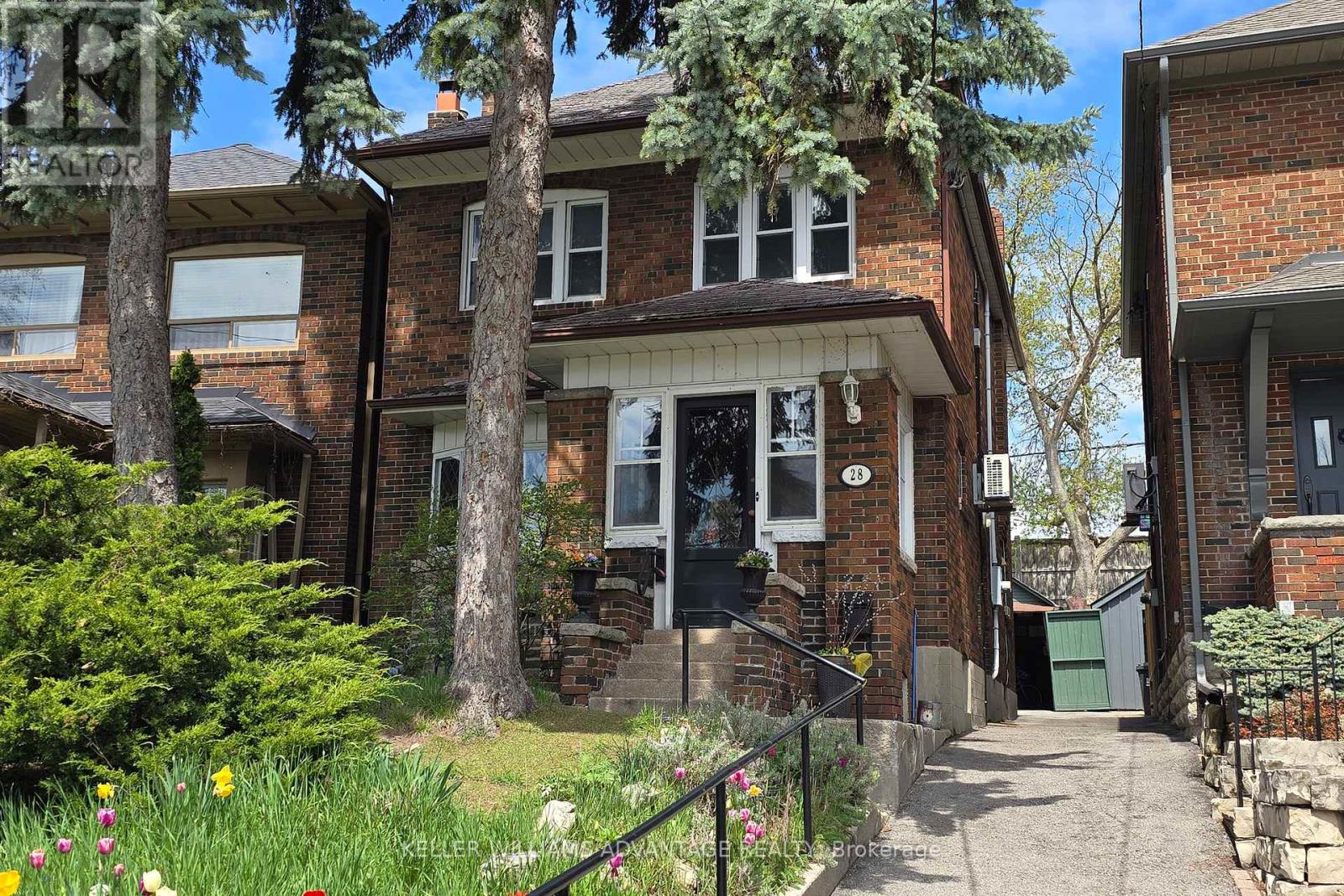 28 LARKIN AVENUE, toronto (high park-swansea), Ontario