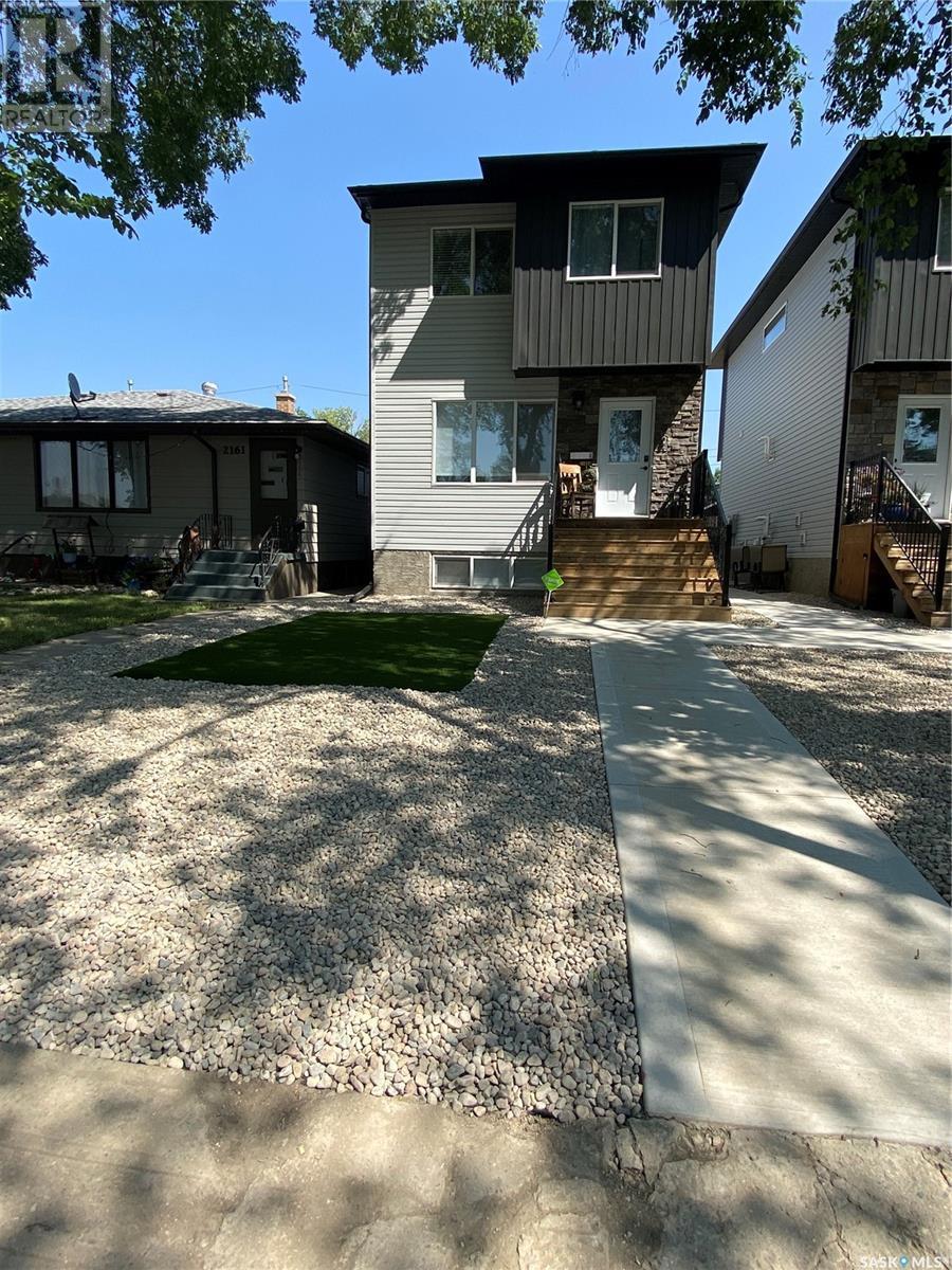 Property at 2165 Rothwell STREET image 1