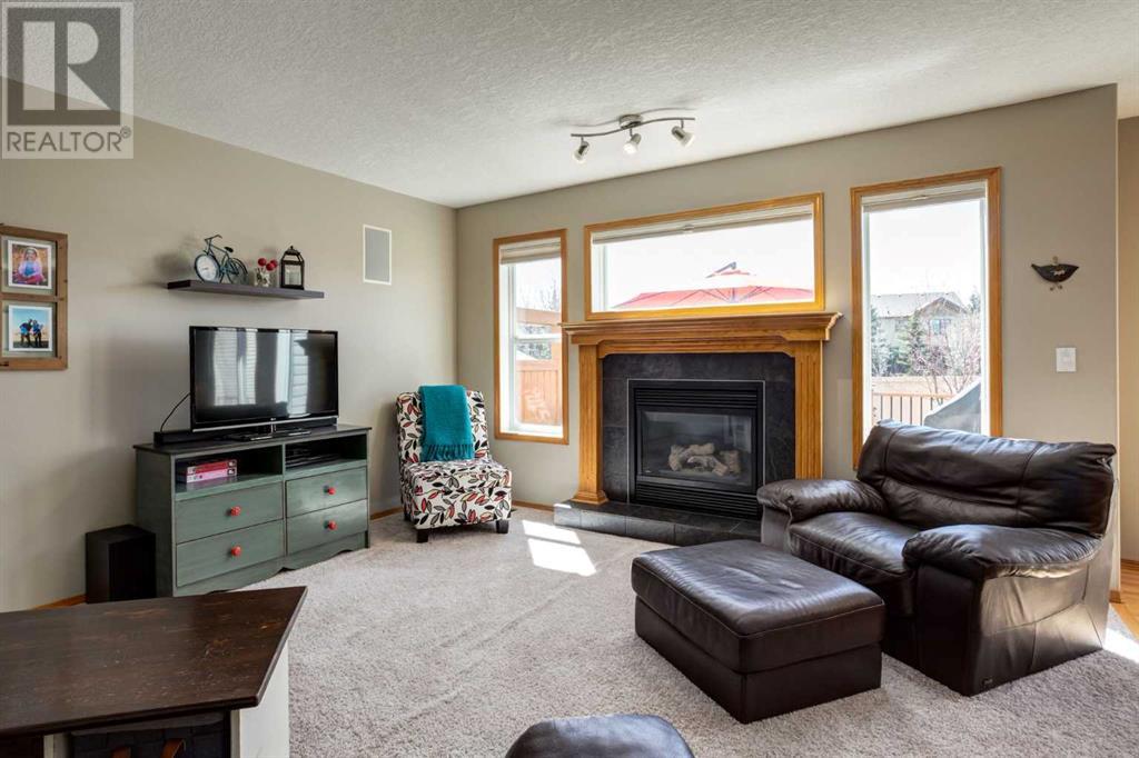 92 Cougarstone Square Sw, Calgary, Alberta  T3H 5J4 - Photo 10 - A2218319