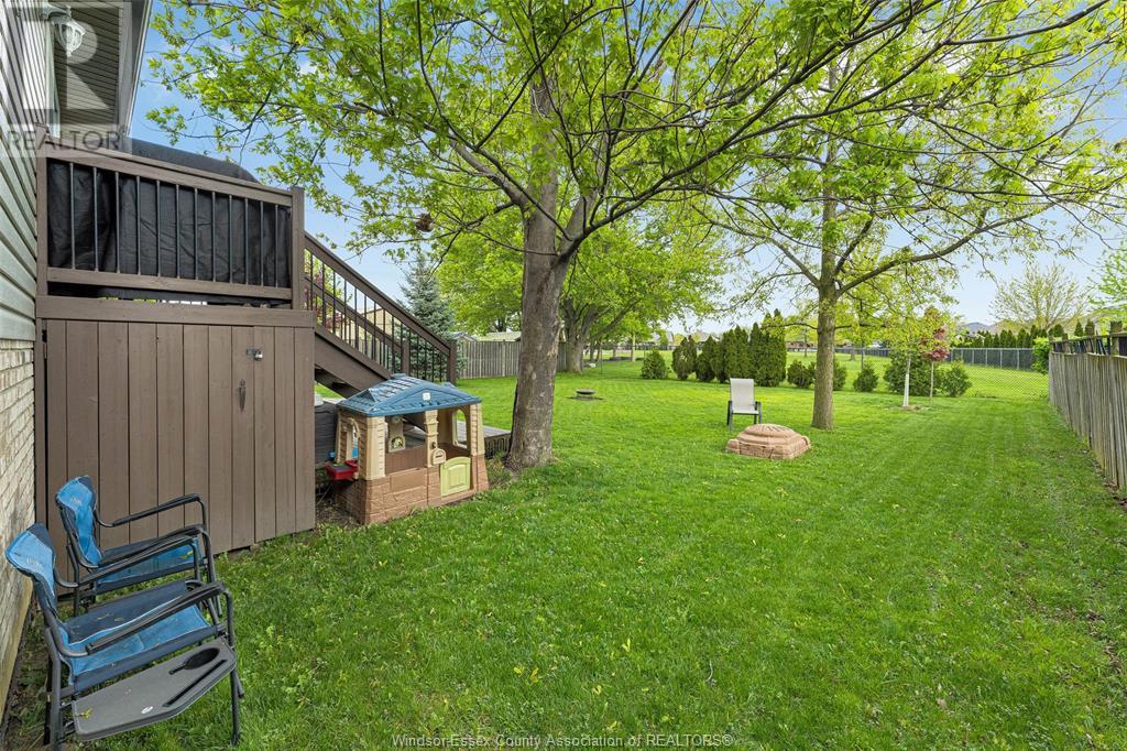 230 Fairview Avenue West, Essex, Ontario  N8M 1Y1 - Photo 35 - 25011438