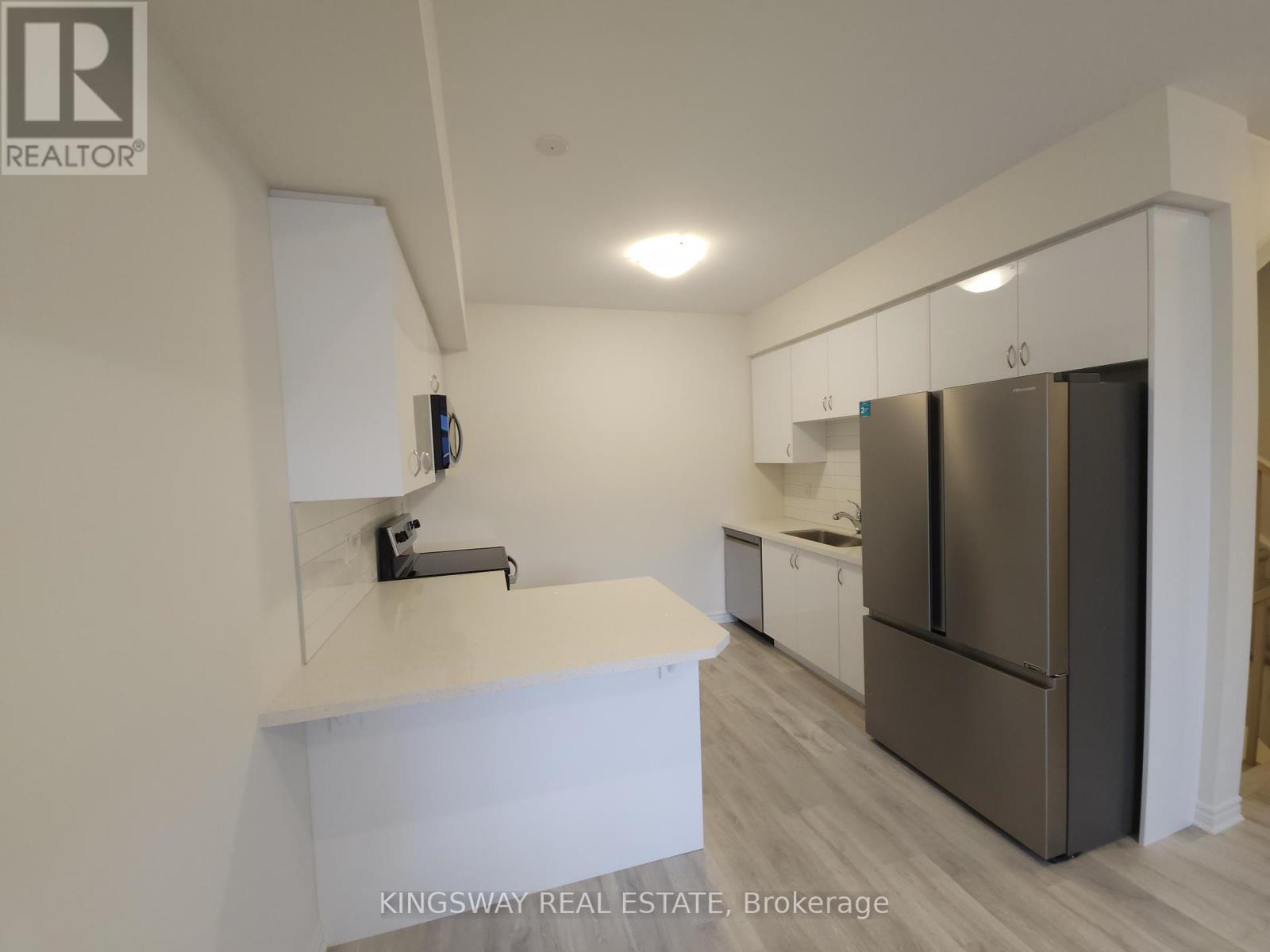 8 - 305 Garner Road, Hamilton (Ancaster), Ontario  L9G 5E6 - Photo 18 - X12130196