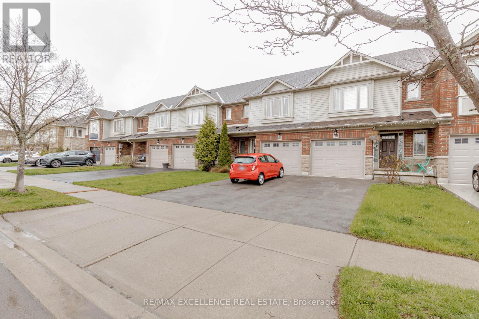 38 Magnificent Way, Hamilton, Ontario  L0R 1C0 - Photo 2 - X12130362