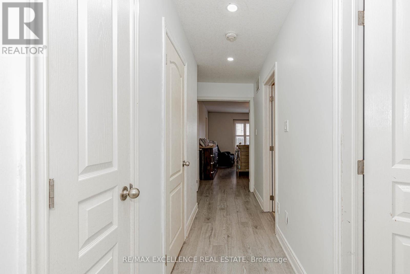 38 Magnificent Way, Hamilton, Ontario  L0R 1C0 - Photo 42 - X12130362