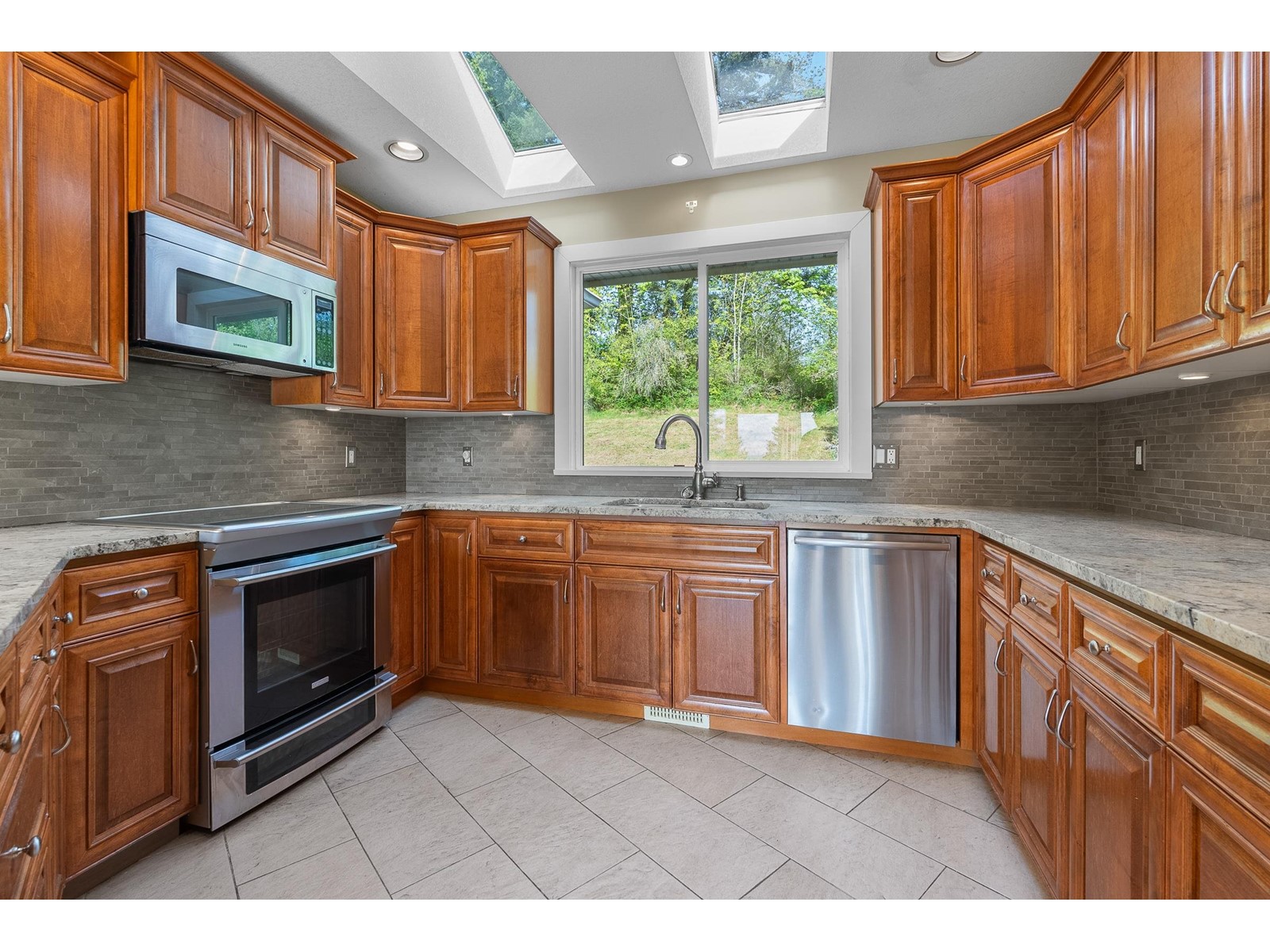 4694 Udy Road, Abbotsford, British Columbia  V3L 3A3 - Photo 18 - R2999141