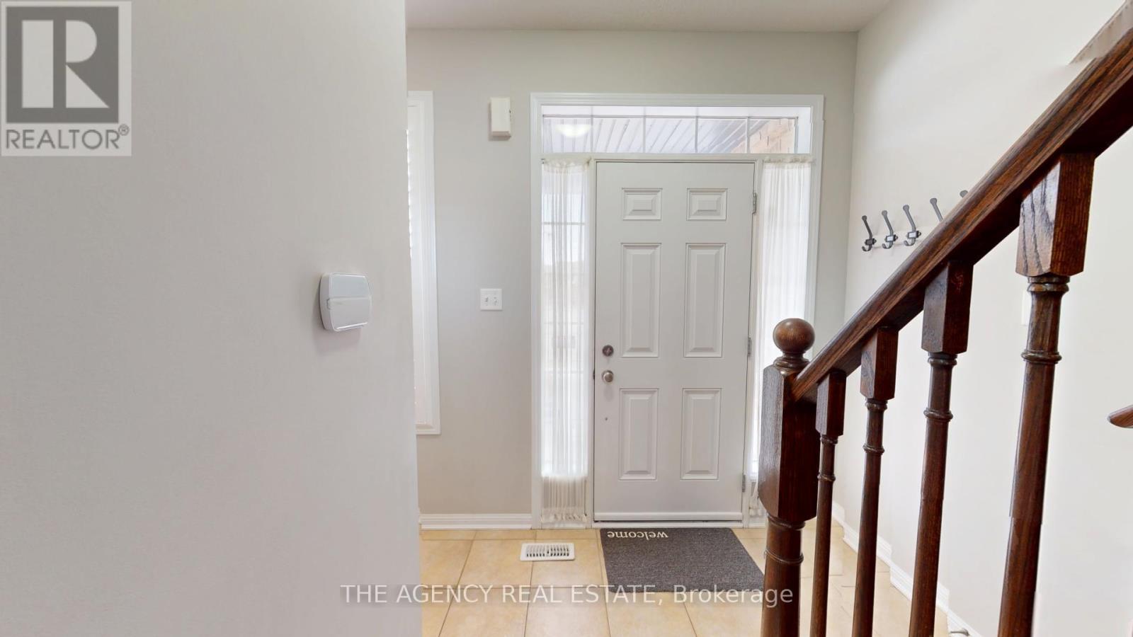 346 Schreyer Crescent, Milton, Ontario  L9T 7T1 - Photo 2 - W12130647