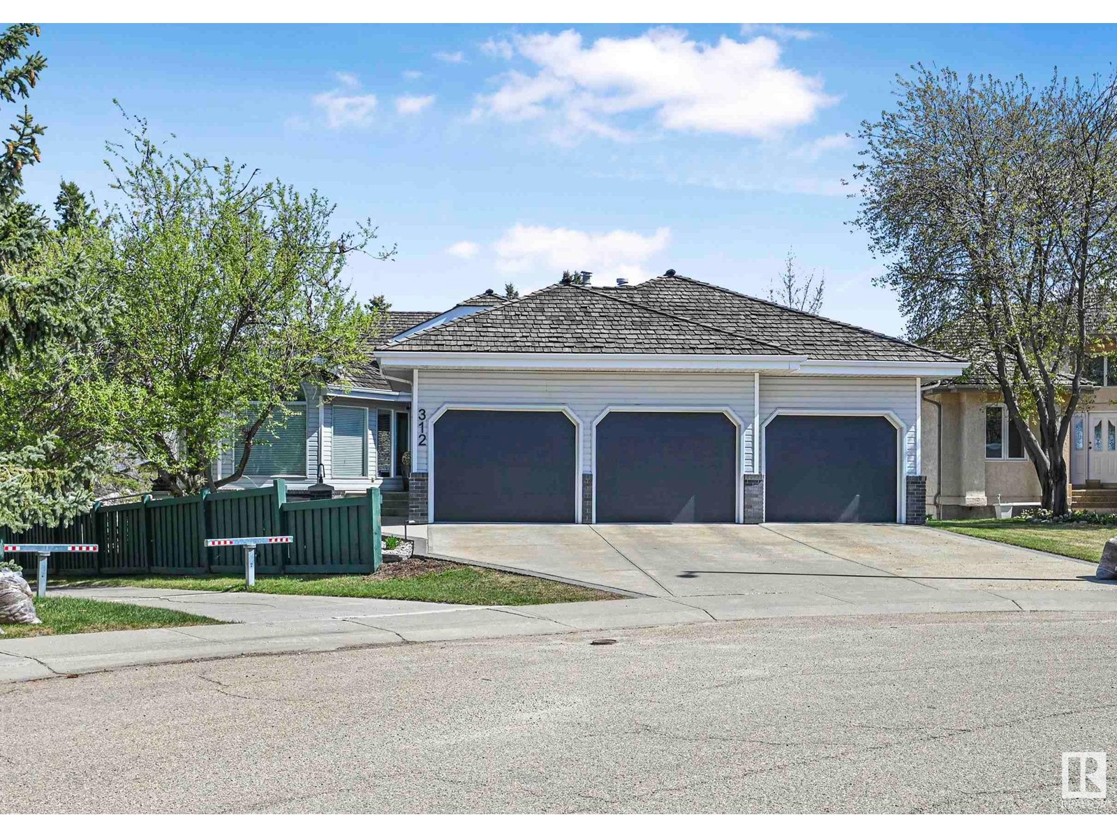 312 Ferris Wy Nw, Edmonton, Alberta  T6R 2E4 - Photo 1 - E4434902