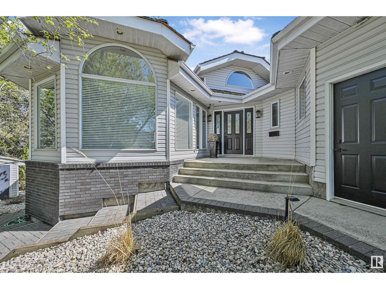 312 Ferris Wy Nw, Edmonton, Alberta  T6R 2E4 - Photo 2 - E4434902