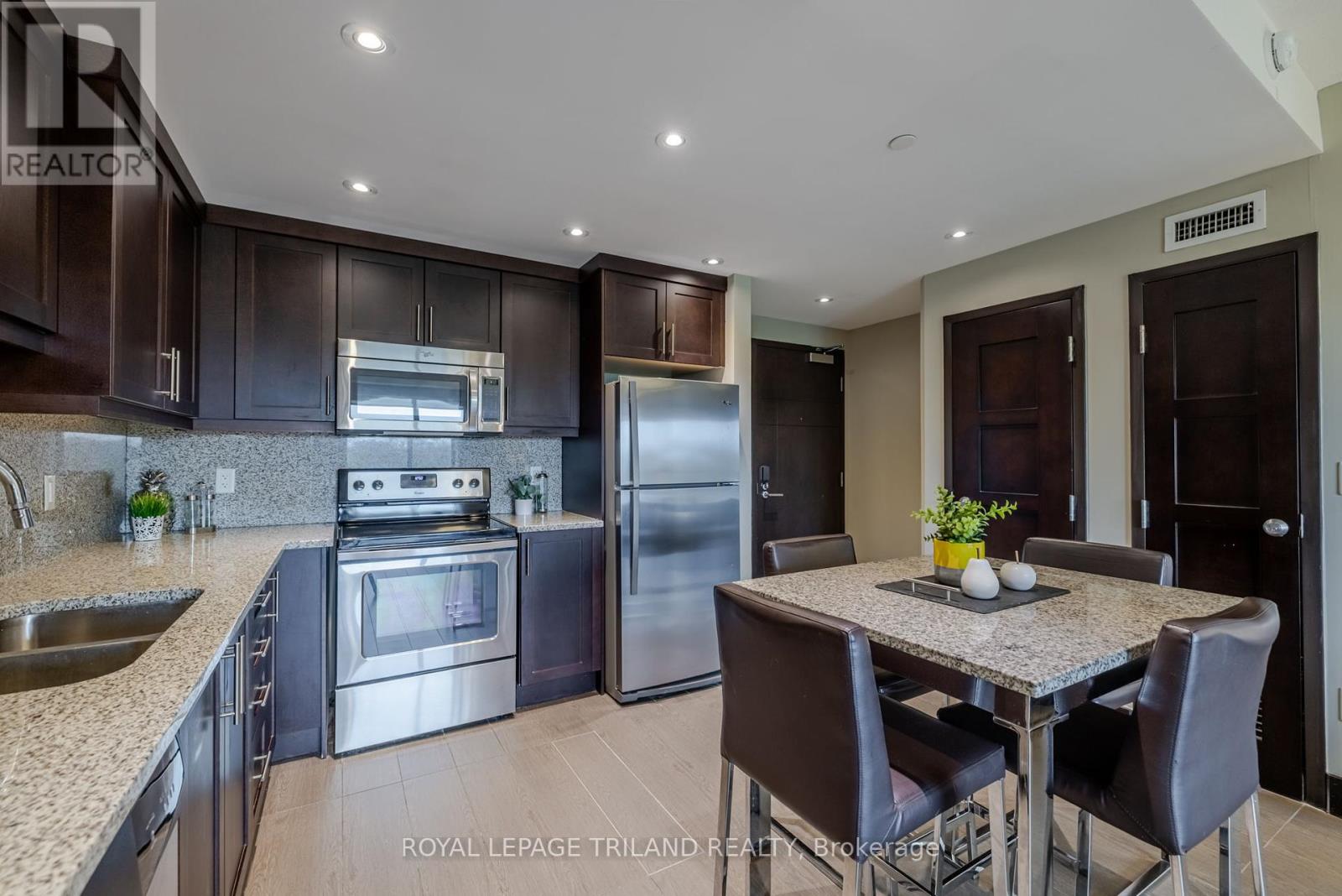 704 - 1235 Richmond Street, London East (East B), Ontario  N6A 0C1 - Photo 3 - X12130574
