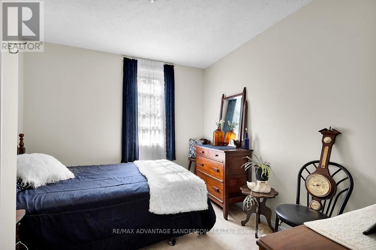 24441 Bear Creek Road, Middlesex Centre, Ontario  N0M 2A0 - Photo 18 - X12130581