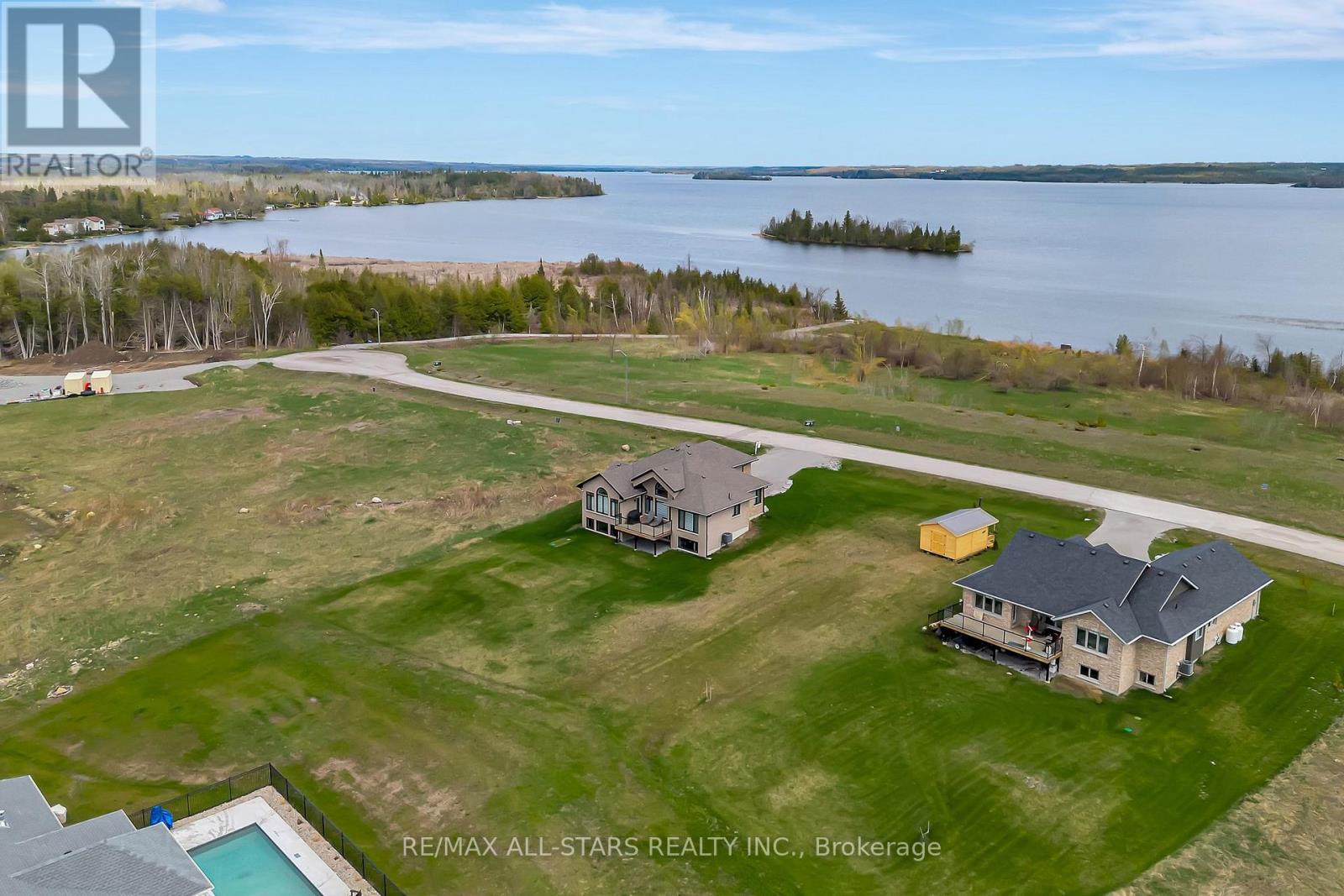 16 Avalon Drive, Kawartha Lakes, Ontario  K0M 1N0 - Photo 27 - X12077434