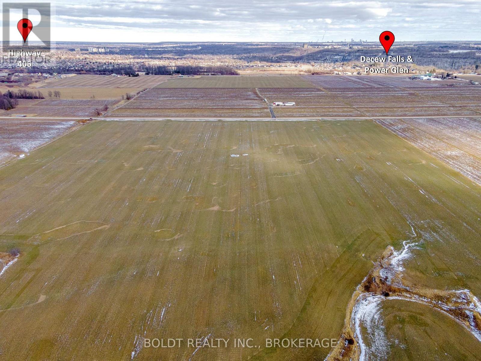 2669 Third Street, St. Catharines (Rural Eighth), Ontario  L2R 6P7 - Photo 3 - X12130681