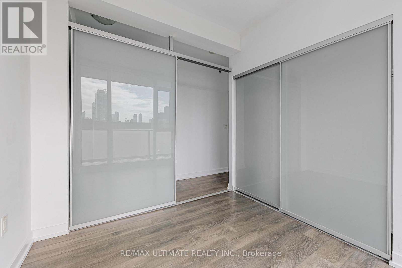 3508 - 426 University Avenue, Toronto, Ontario  M5G 1S9 - Photo 12 - C12130275