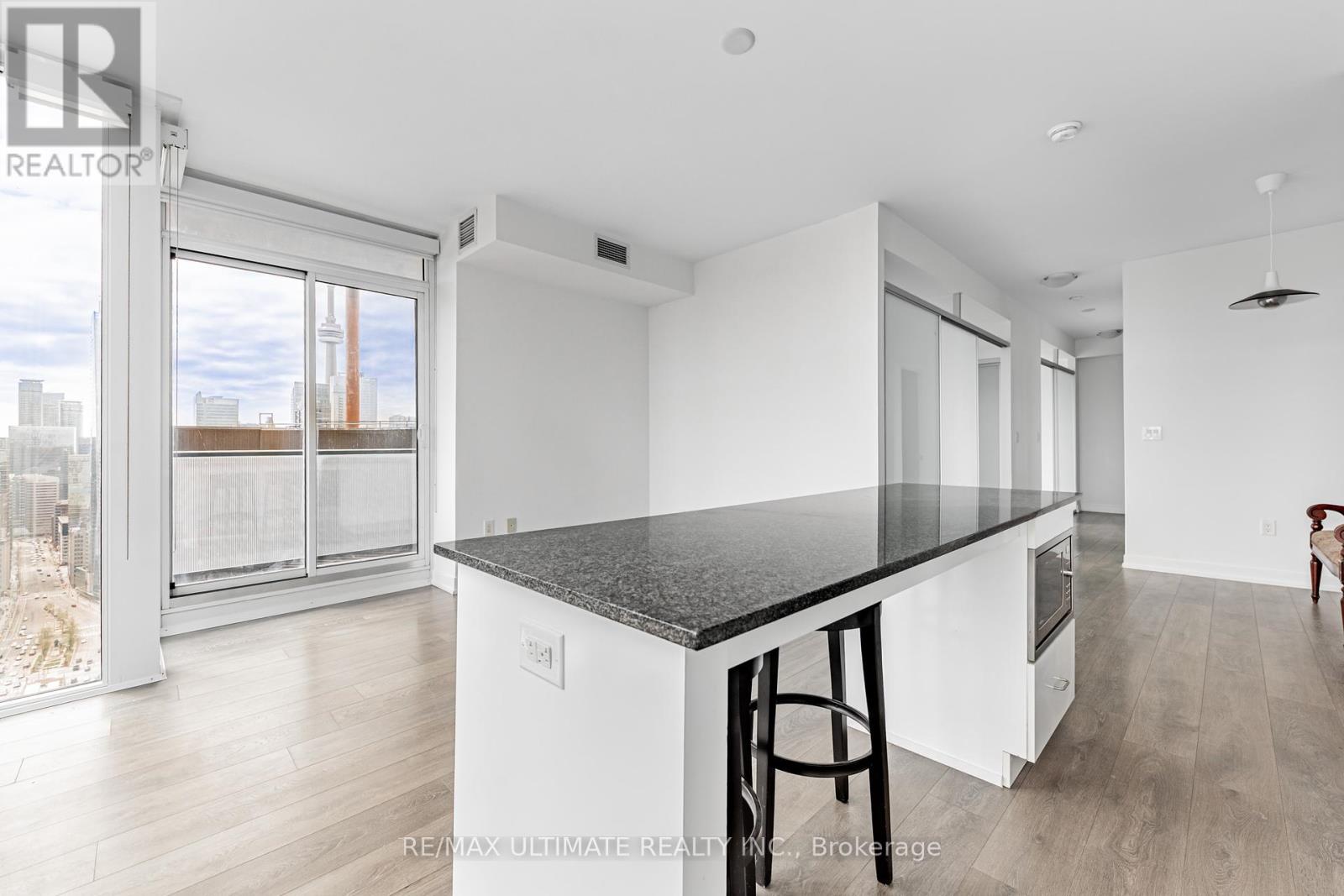3508 - 426 University Avenue, Toronto, Ontario  M5G 1S9 - Photo 6 - C12130275