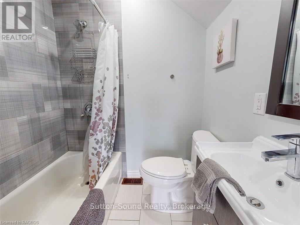 514 Frank Street, South Bruce Peninsula, Ontario  N0H 2T0 - Photo 15 - X12130707