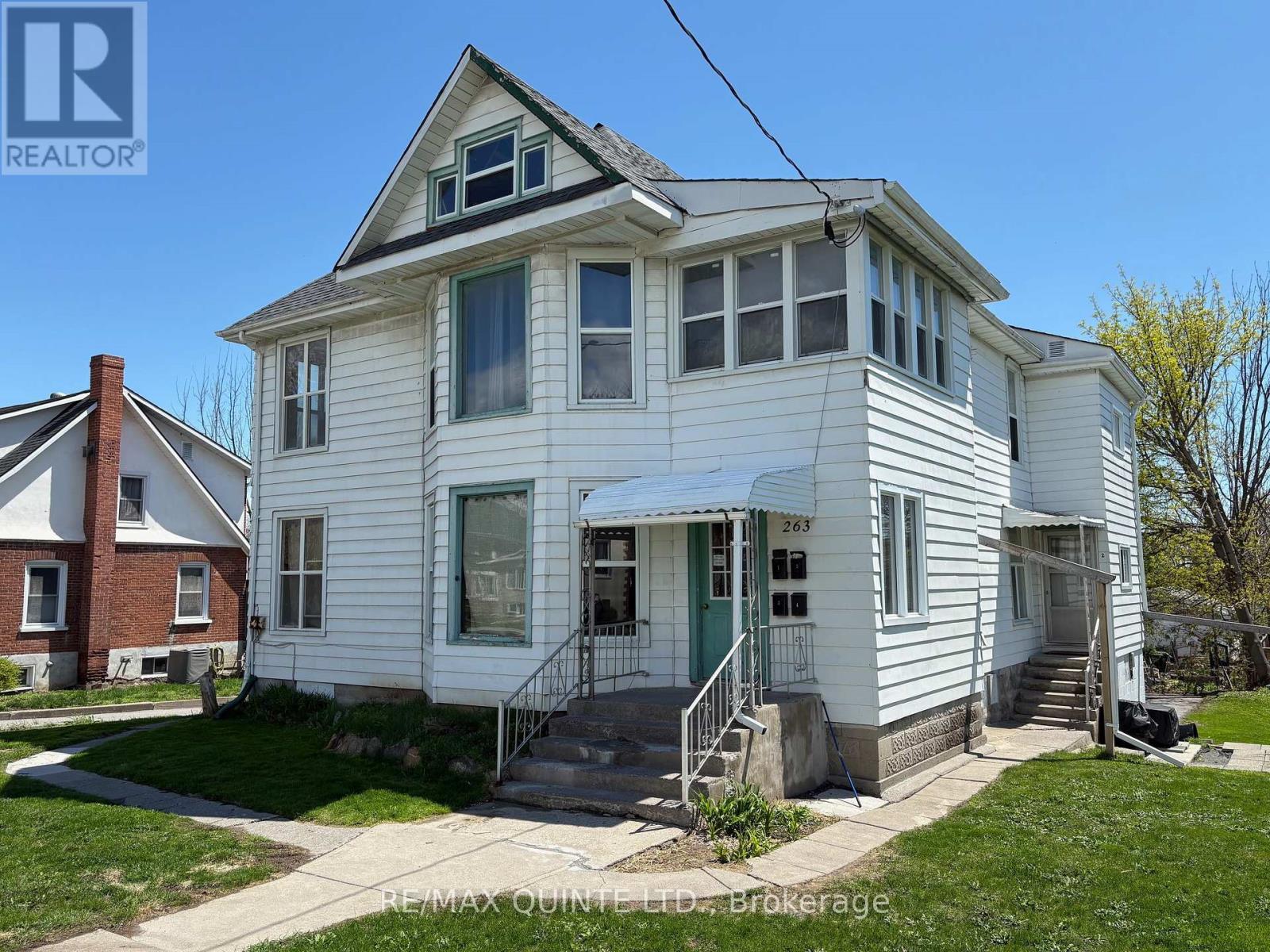 Property at 263 DUNDAS STREET W image 1