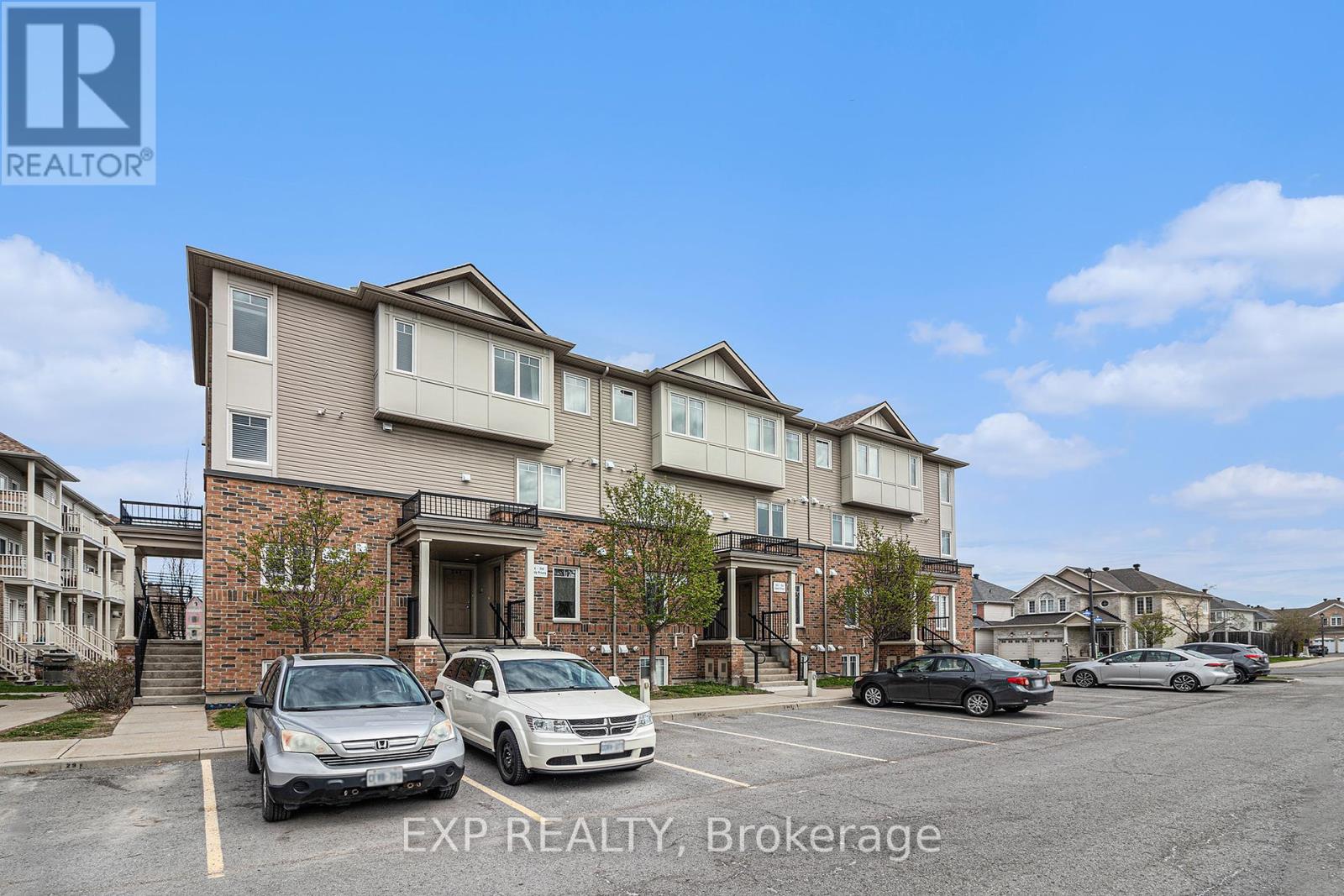 250 Shanly Private, Ottawa, Ontario  K2J 5X6 - Photo 2 - X12130503