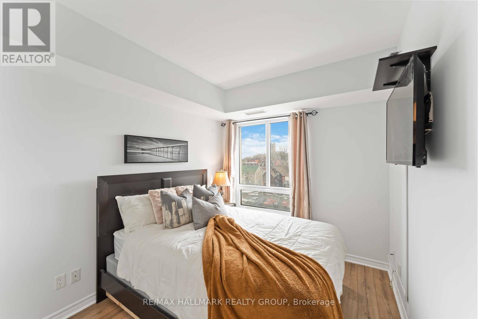 608 - 200 Rideau Street, Ottawa, Ontario  K1N 5Y1 - Photo 17 - X12130675