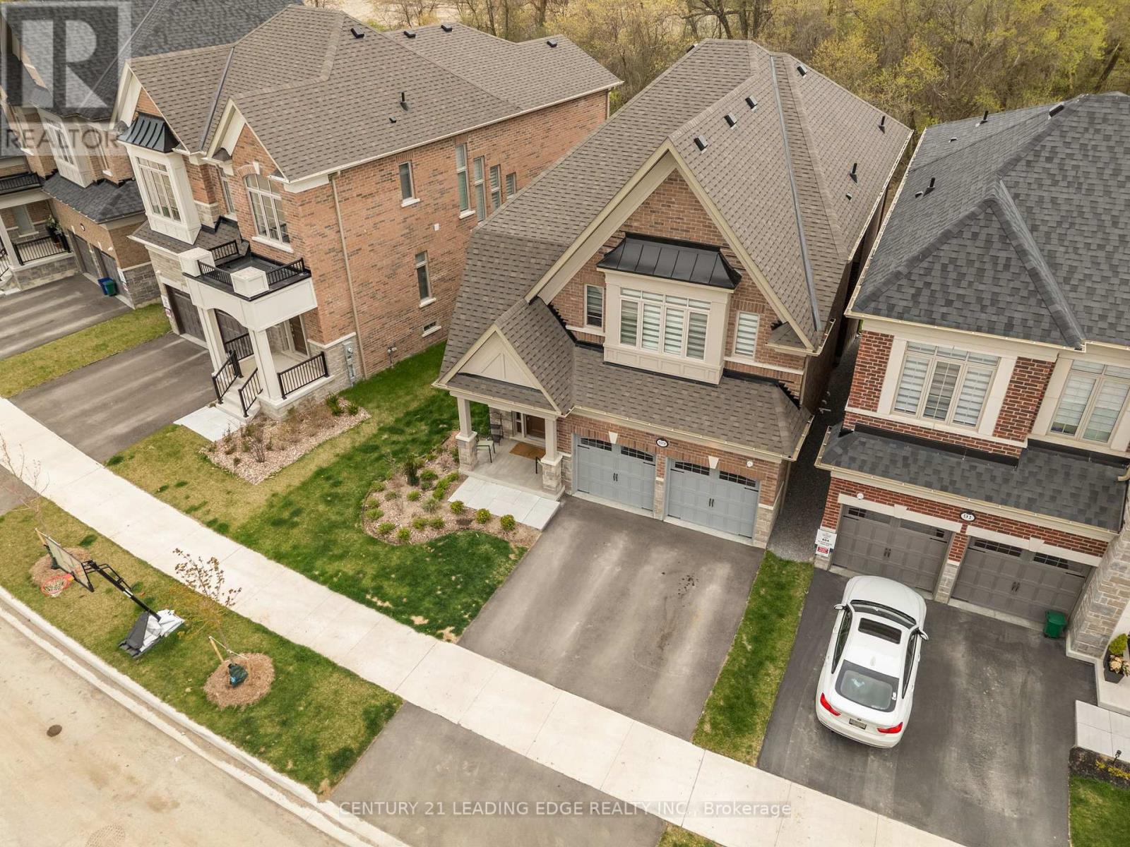 89 Deer Ridge Crescent, Whitby, Ontario  L1P 0T2 - Photo 5 - E12128936