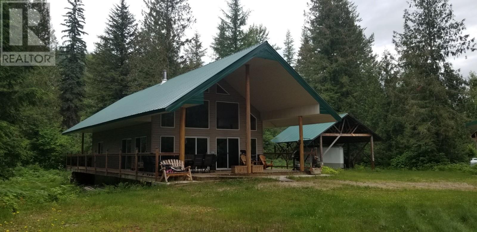 1625 Acorn Road, Seymour Arm, British Columbia  V0E 2V2 - Photo 23 - 10346669