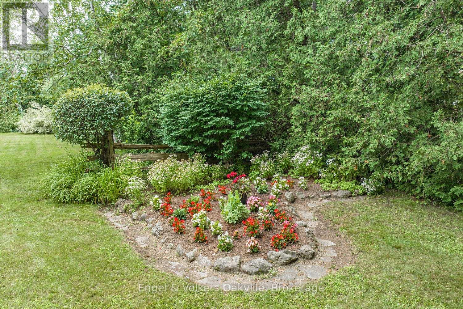 504 Chamberlain Lane, Oakville, Ontario  L6J 4H6 - Photo 10 - W12130687