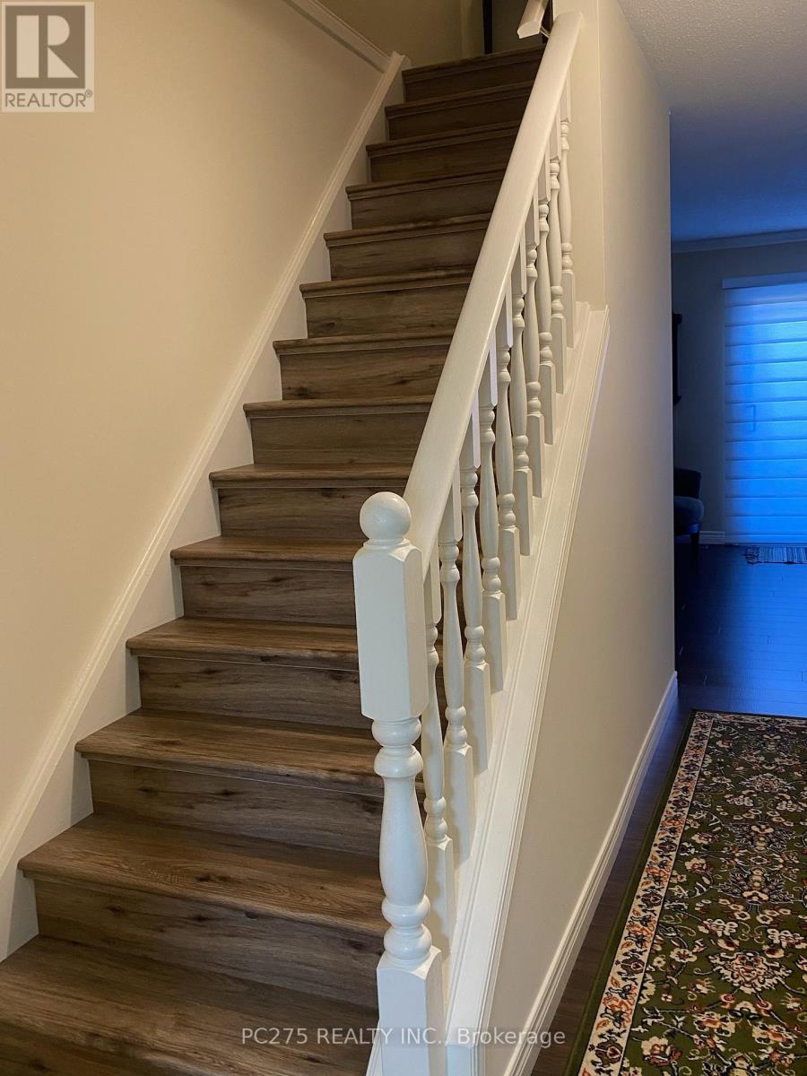 Property at 60 - 511 ADMIRAL DRIVE image 4