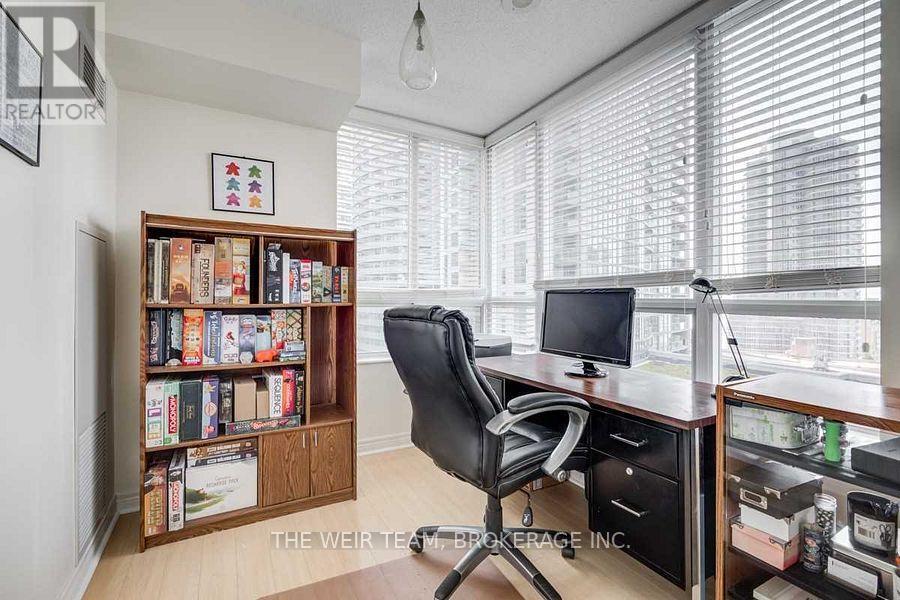 1807 - 51 Lower Simcoe Street, Toronto (Waterfront Communities), Ontario  M5J 3A2 - Photo 9 - C12130377