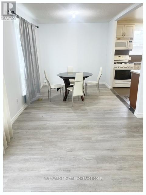 19 Checkers Court, Toronto, Ontario  M3N 1P9 - Photo 14 - W12023587