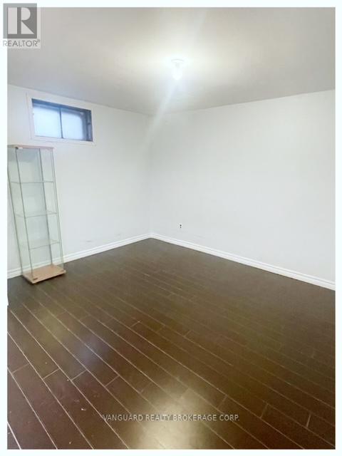 19 Checkers Court, Toronto, Ontario  M3N 1P9 - Photo 3 - W12023587