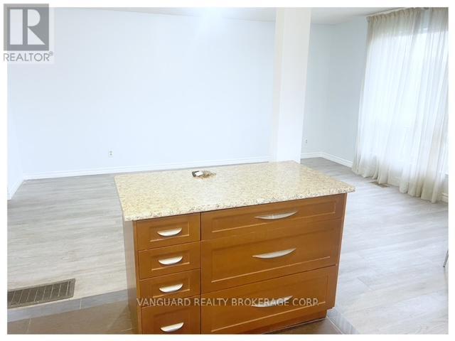 19 Checkers Court, Toronto, Ontario  M3N 1P9 - Photo 12 - W12023587