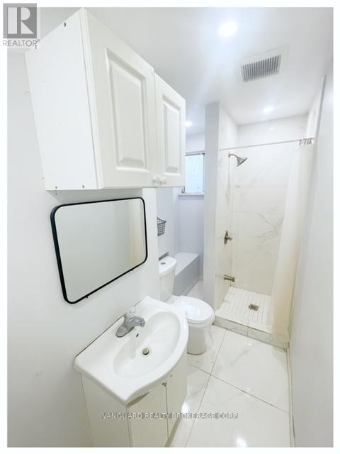 19 Checkers Court, Toronto, Ontario  M3N 1P9 - Photo 17 - W12023587