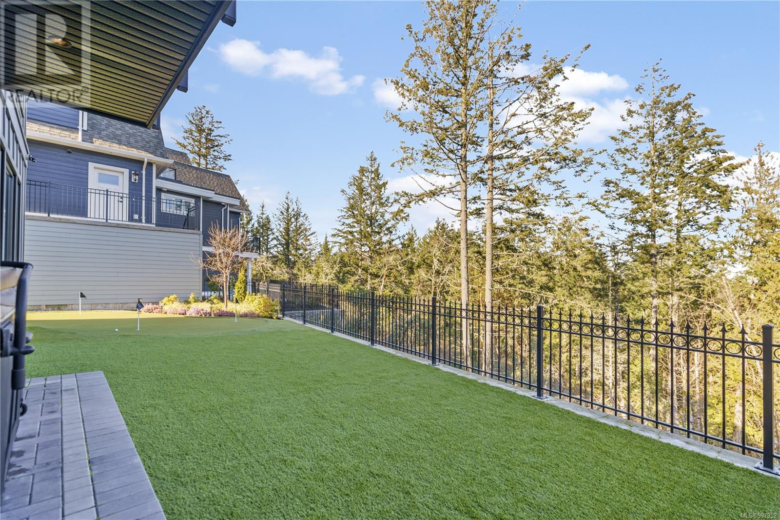 2046 Pinehurst Terr, Langford, British Columbia  V9B 0T4 - Photo 42 - 997952