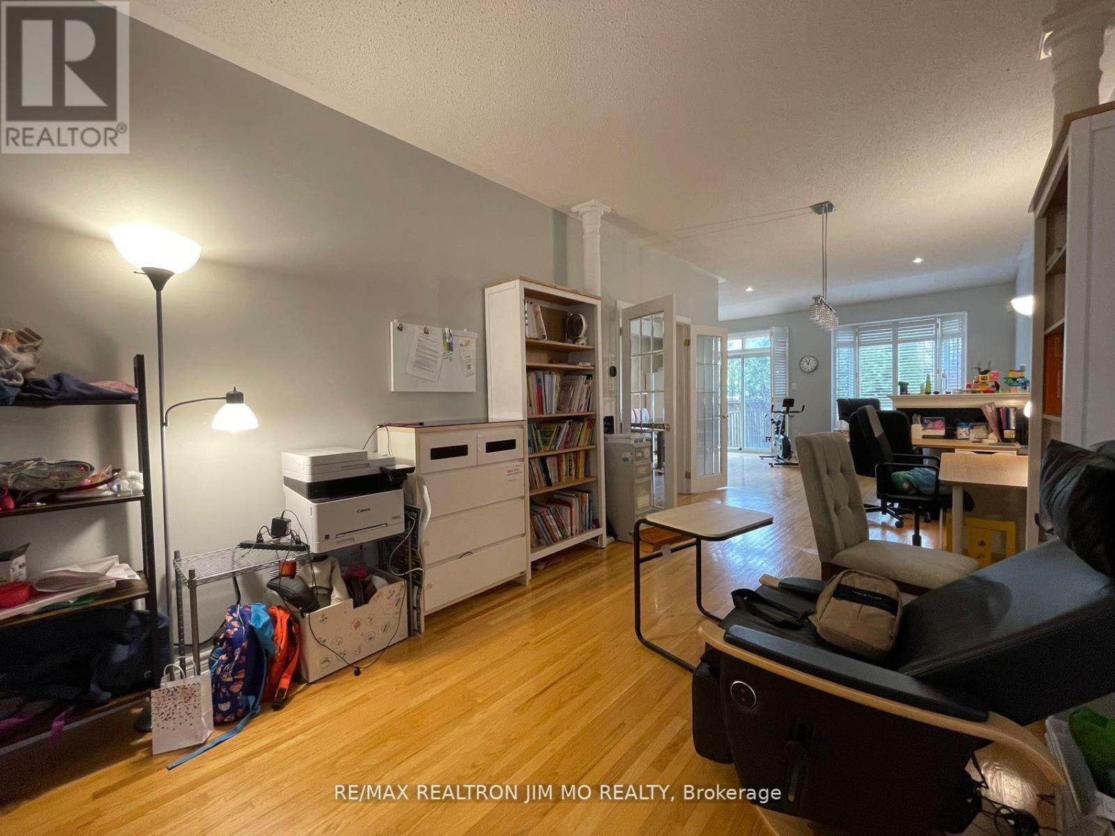 9 Angelica Avenue, Richmond Hill (Rouge Woods), Ontario  L4S 2C6 - Photo 2 - N12130375