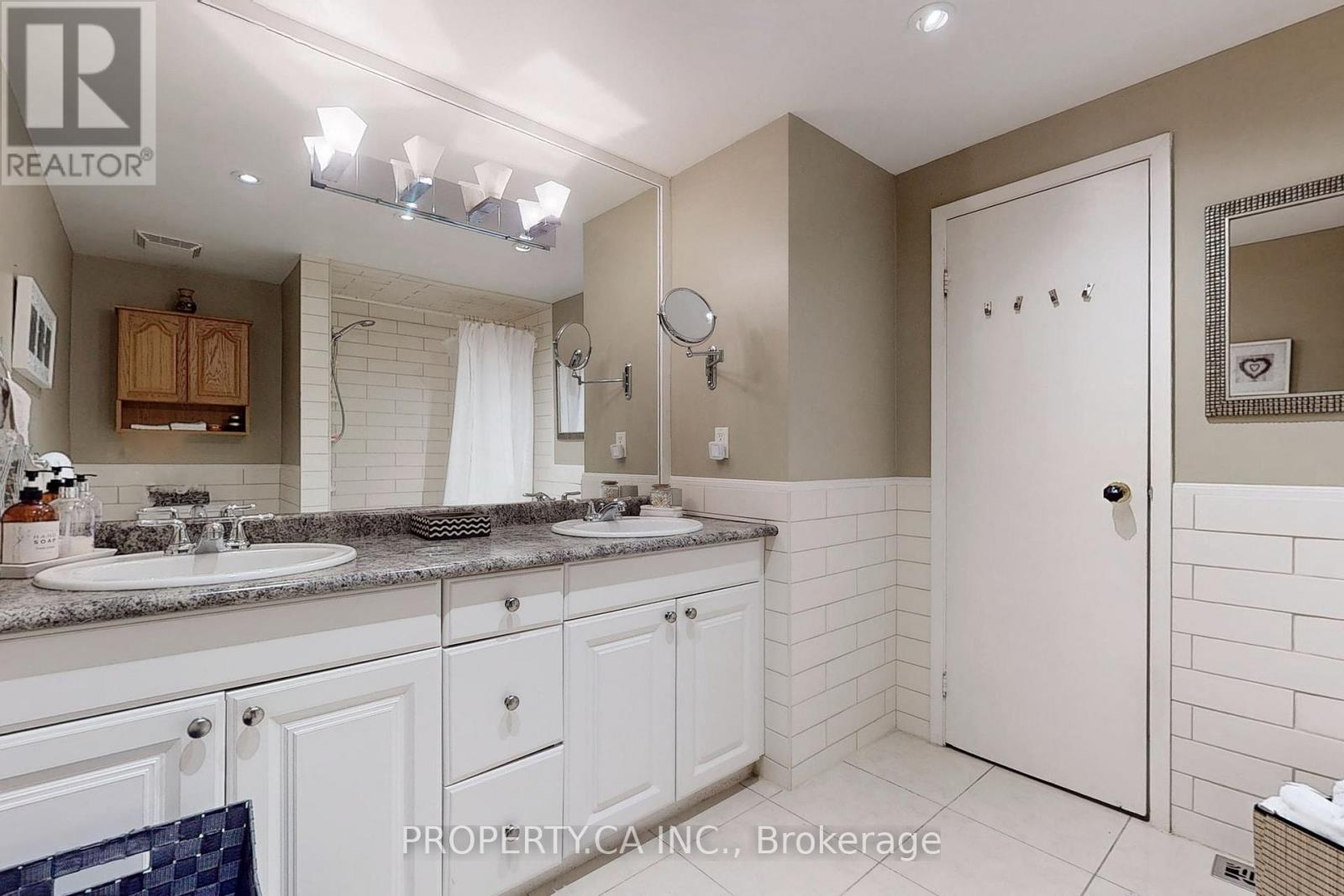 109 Lisa Crescent, Vaughan (Crestwood-Springfarm-Yorkhill), Ontario  L4J 2N2 - Photo 20 - N12130466