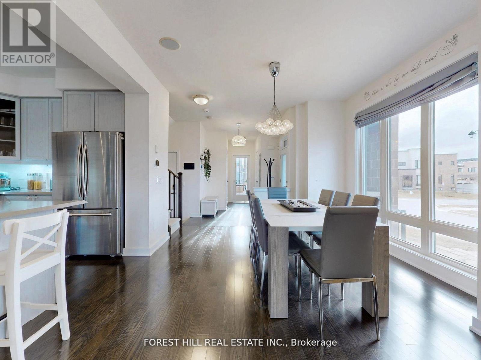 19 Denarius Crescent, Richmond Hill, Ontario  L4E 0Y9 - Photo 10 - N12130489