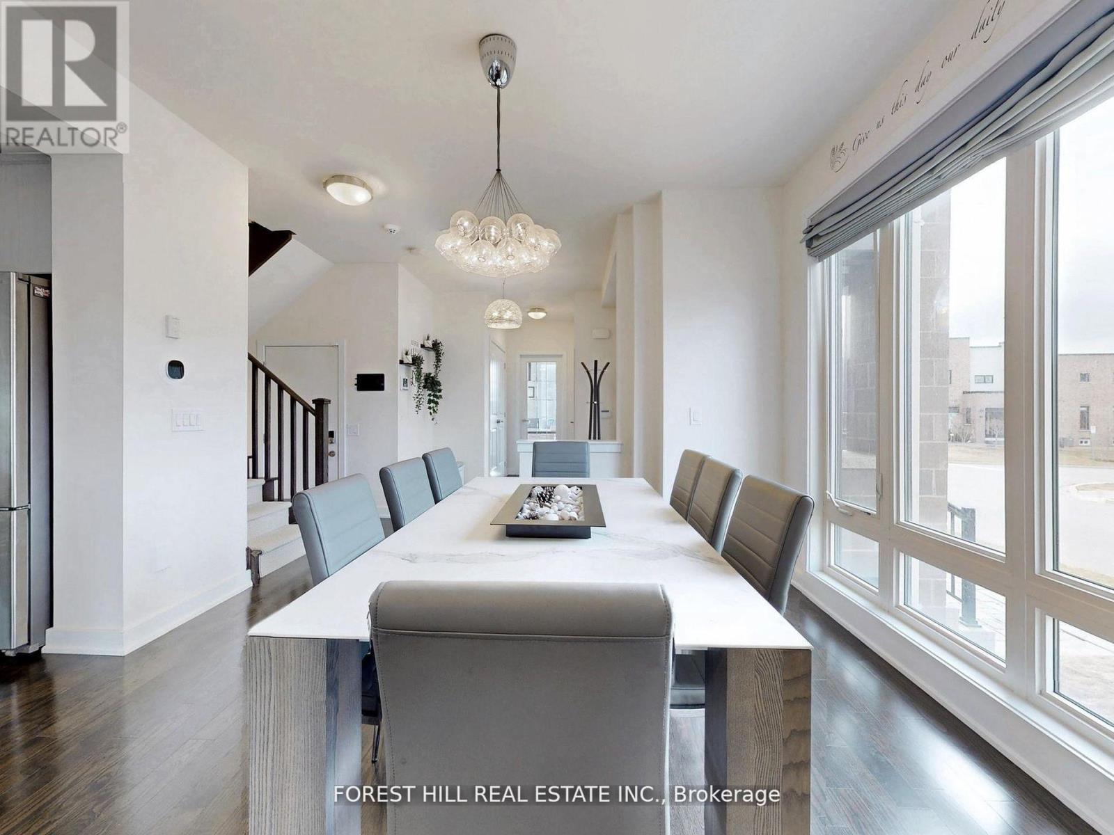 19 Denarius Crescent, Richmond Hill, Ontario  L4E 0Y9 - Photo 11 - N12130489