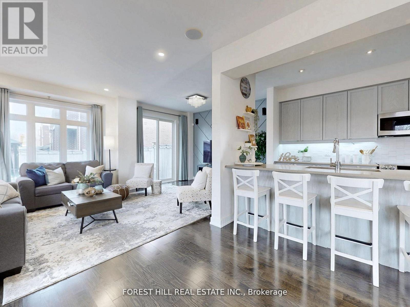 19 Denarius Crescent, Richmond Hill, Ontario  L4E 0Y9 - Photo 12 - N12130489