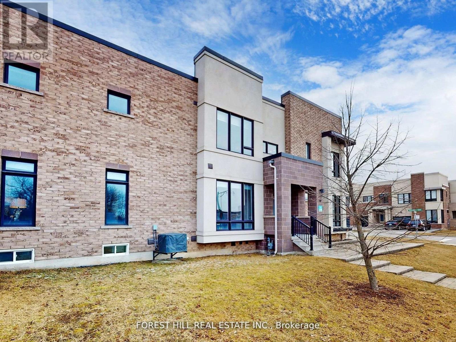 19 Denarius Crescent, Richmond Hill, Ontario  L4E 0Y9 - Photo 50 - N12130489