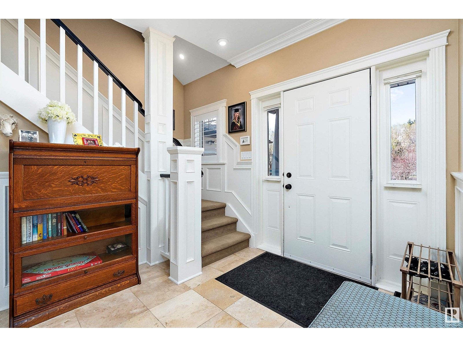 Property at 63 Fairway DR NW image 4