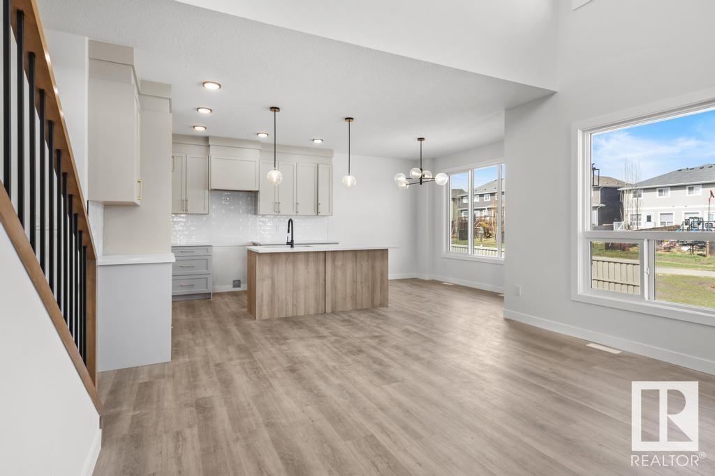 3176 Magpie Way Nw, Edmonton, Alberta  T5S 0V6 - Photo 10 - E4434910