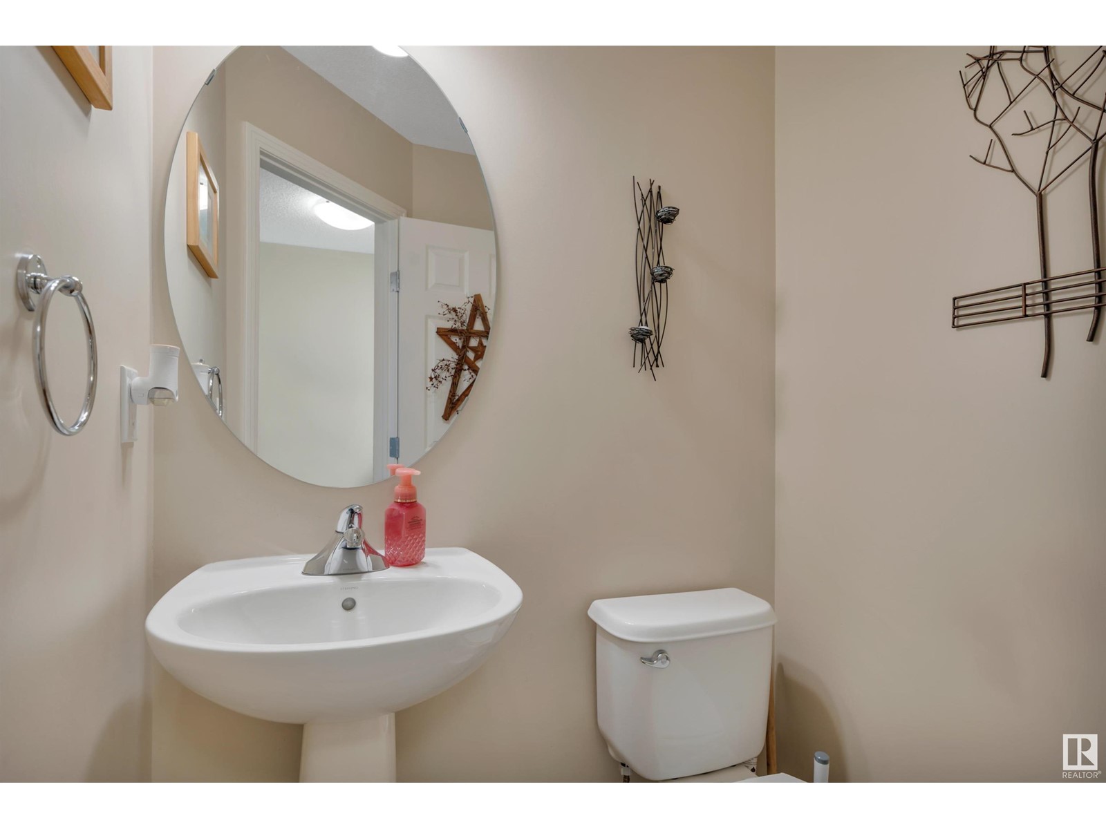 Property at 418 REED CR image 5