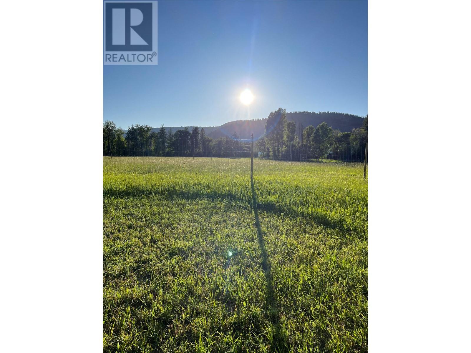 2610 65th Avenue, Grand Forks, British Columbia  V0H 1H0 - Photo 5 - 10346671