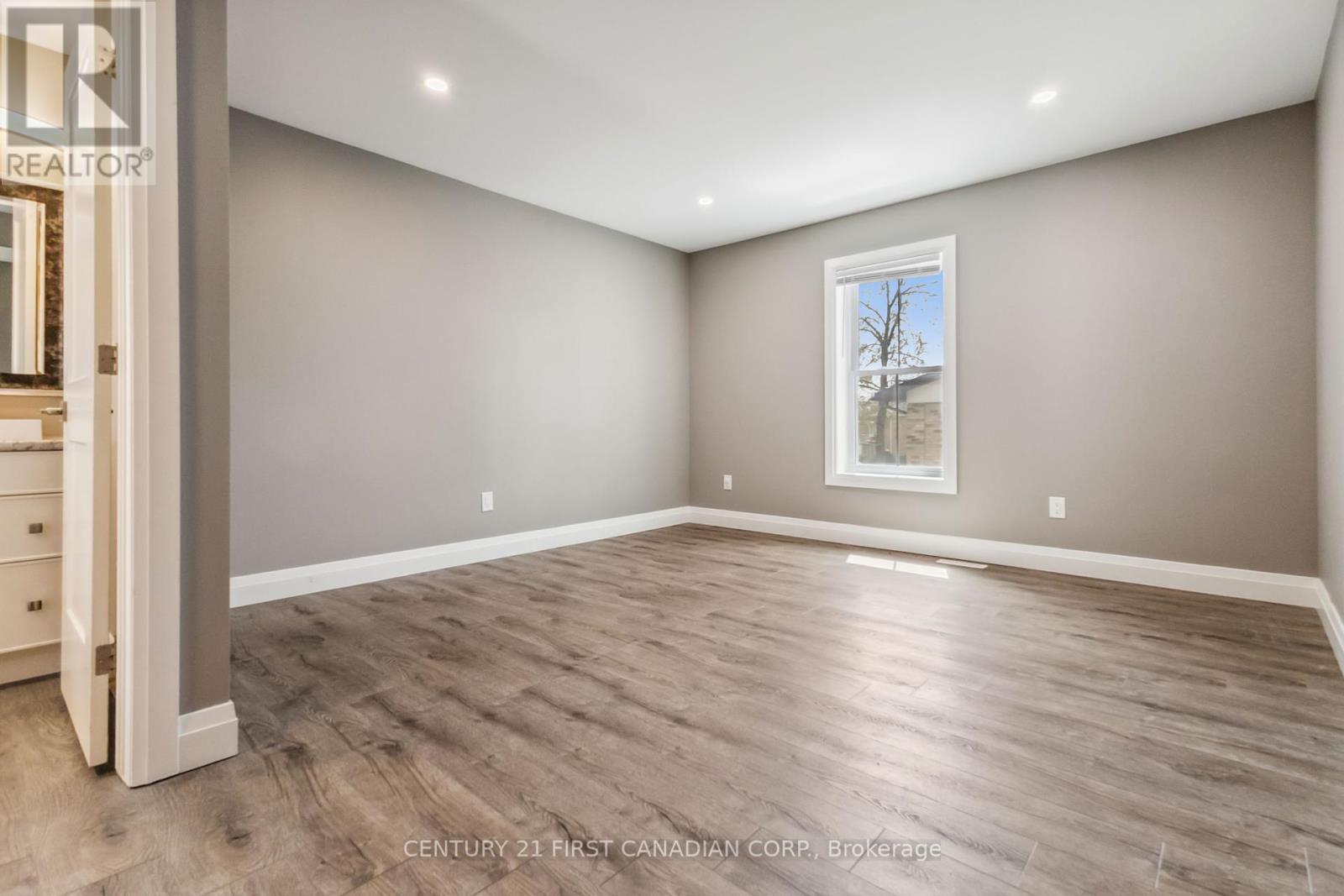 131 Francis Street, Lucan Biddulph, Ontario  N0M 2J0 - Photo 24 - X12130731